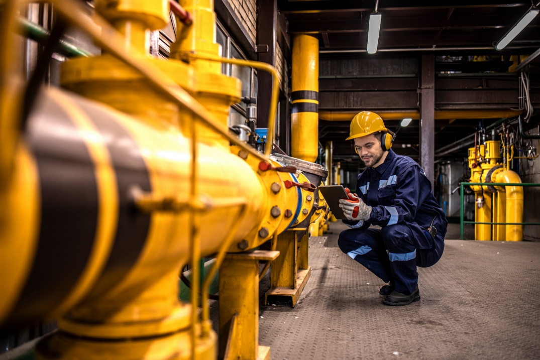 An Inside Look at Gas Processing Plants: How Raw Gas Becomes Usable Fuel |  Trilogy Energy Solutions